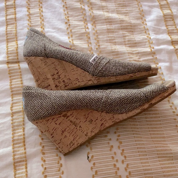 EUC TOMS tweed wedges - Picture 2 of 8